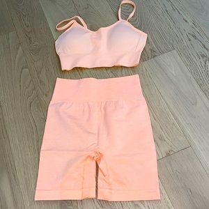 New Peach / Orange Seamless Workout Gym Wear sports bra biker shorts